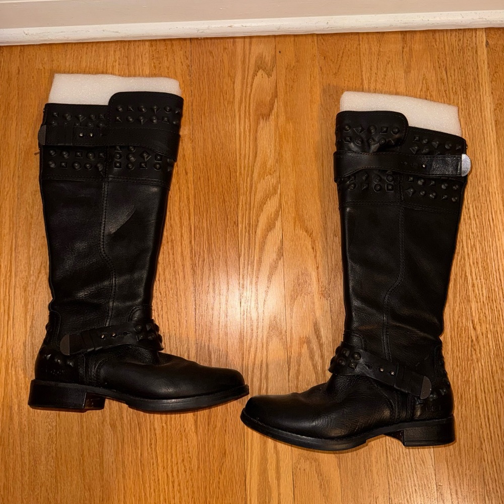 UGG Black Leather Studded Moto Boots- size 5.5, great condition